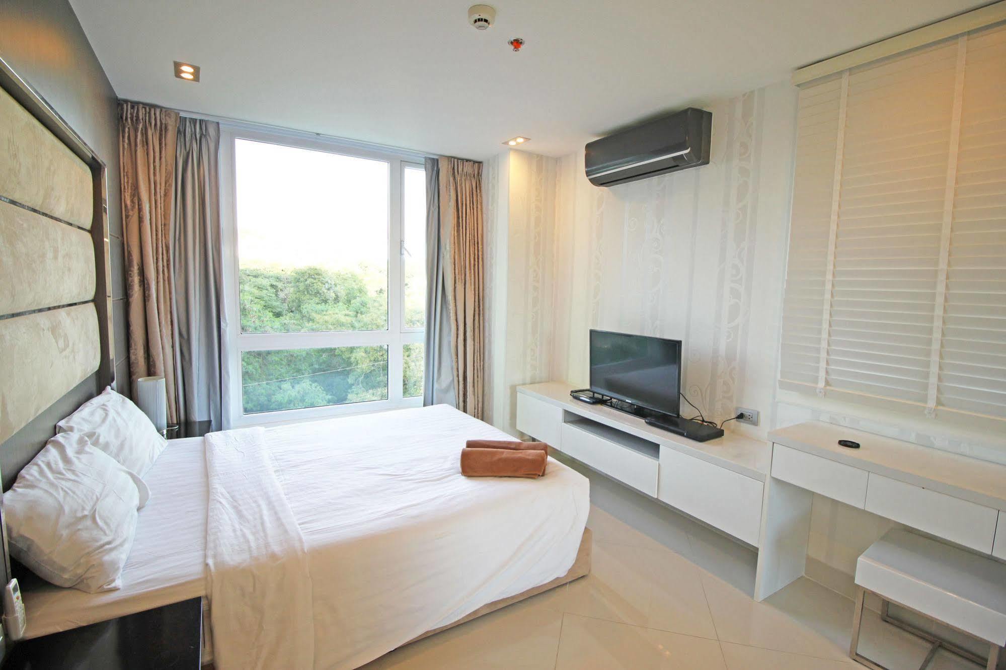 The View Cosy Beach By Pattaya Sunny Rentals Екстер'єр фото
